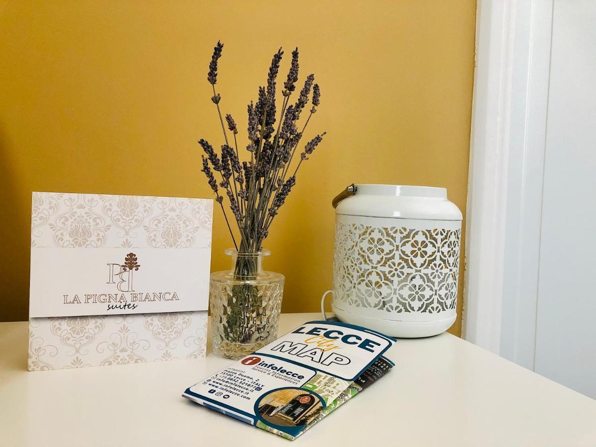 La Pigna Bianca Suites Лече Екстериор снимка