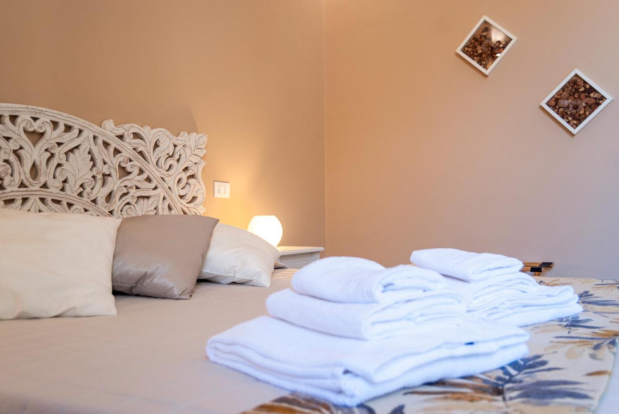 La Pigna Bianca Suites Лече Екстериор снимка