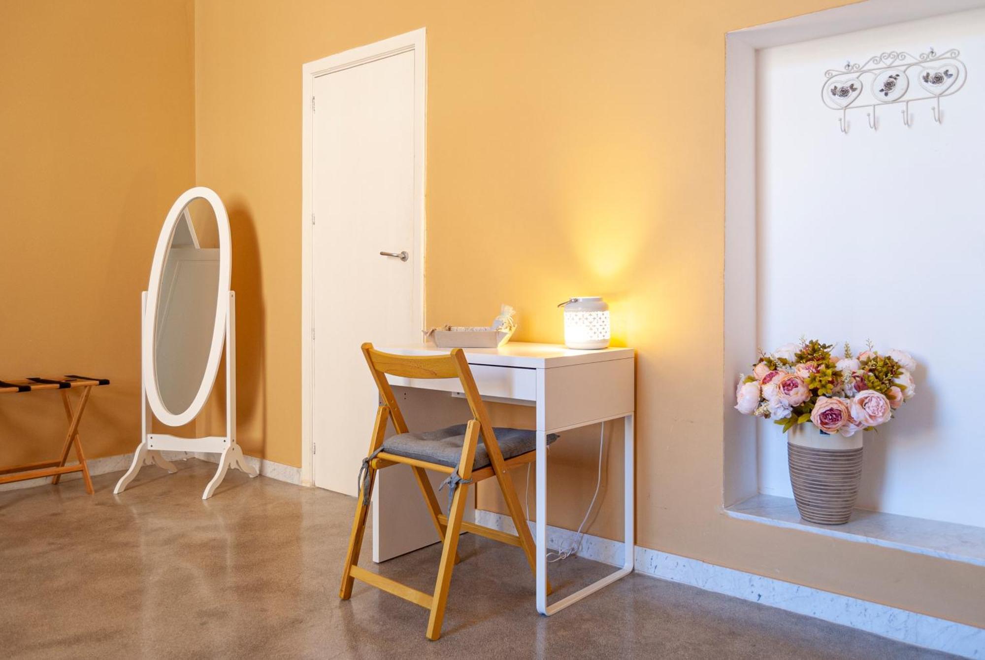 La Pigna Bianca Suites Лече Екстериор снимка